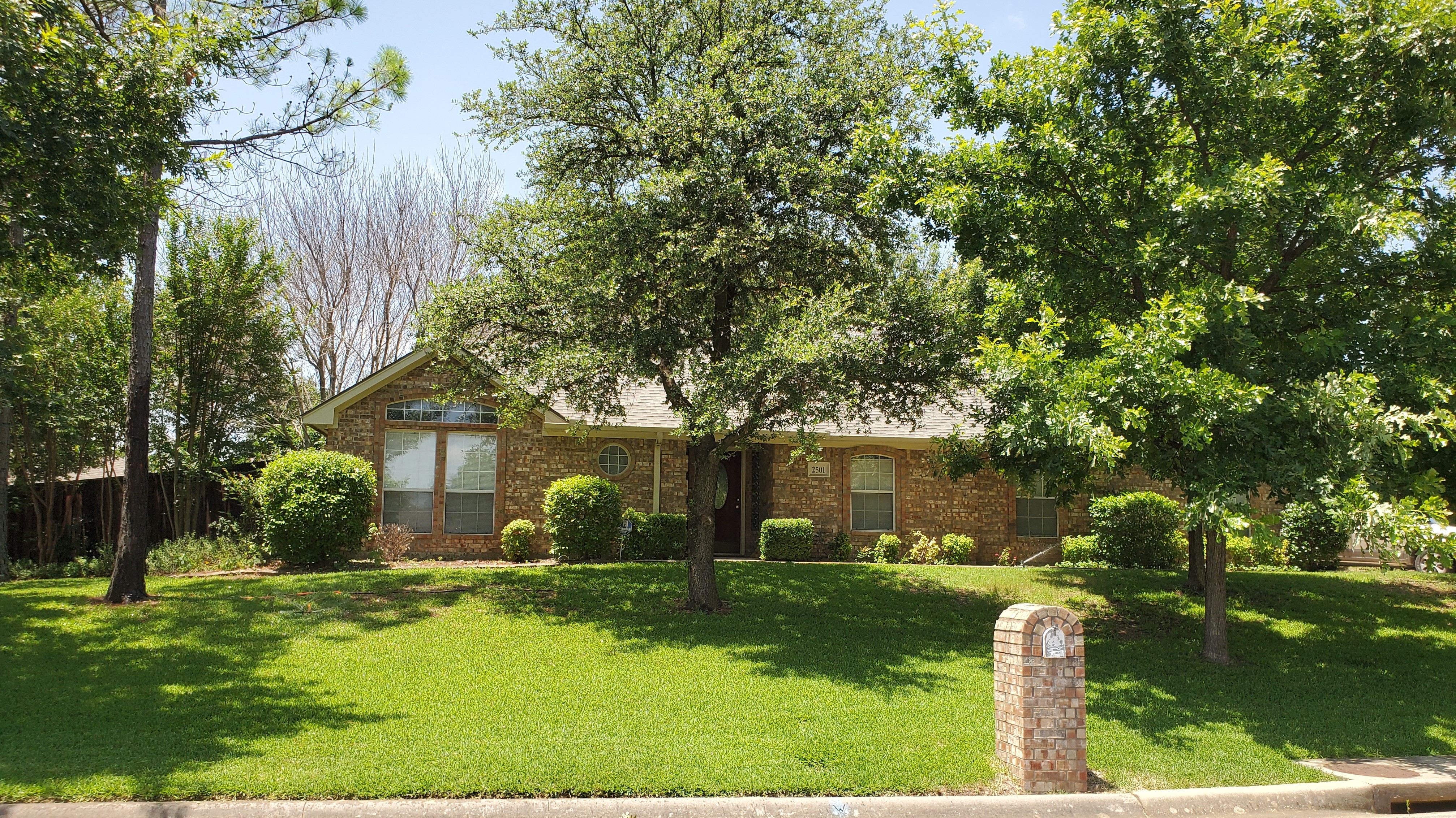 Exterior of 2501 Coffey Drive